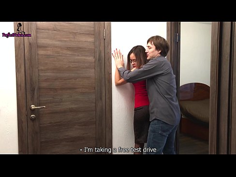 ❤️ Sexy Realtor Sensually Jerks Kanyang Puke at Fucks Habang Nagbebenta ng Kanyang Apartment - Krempai ❤️ super porn sa amin